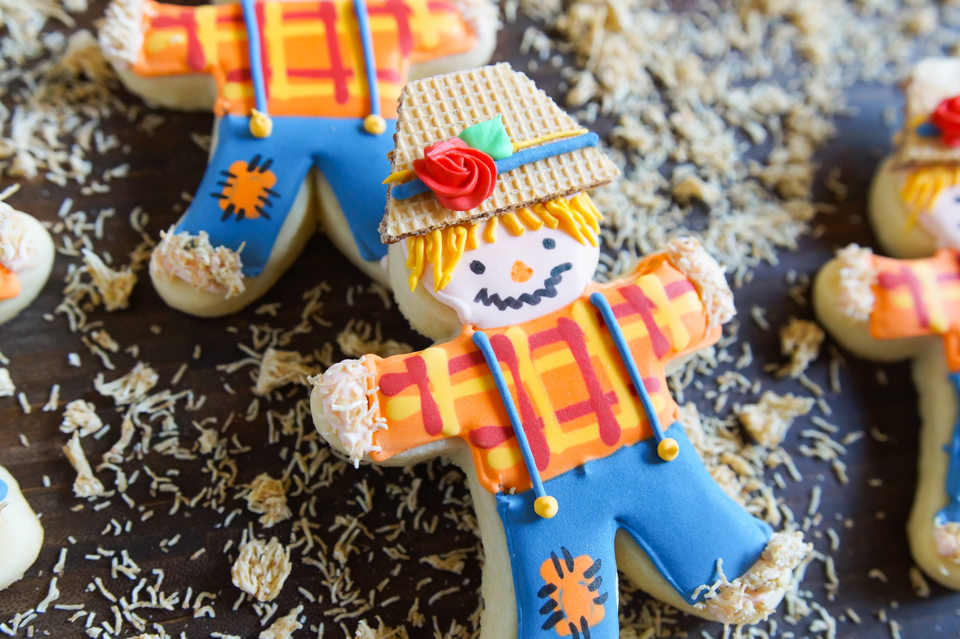 How to Make Scarecrow Decorated Cookies for the Fall Season | Imperial ...